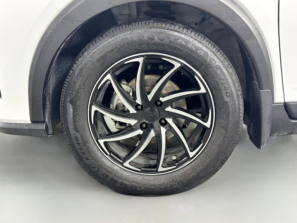 Used 2024 Nissan Kicks S FWD image 30
