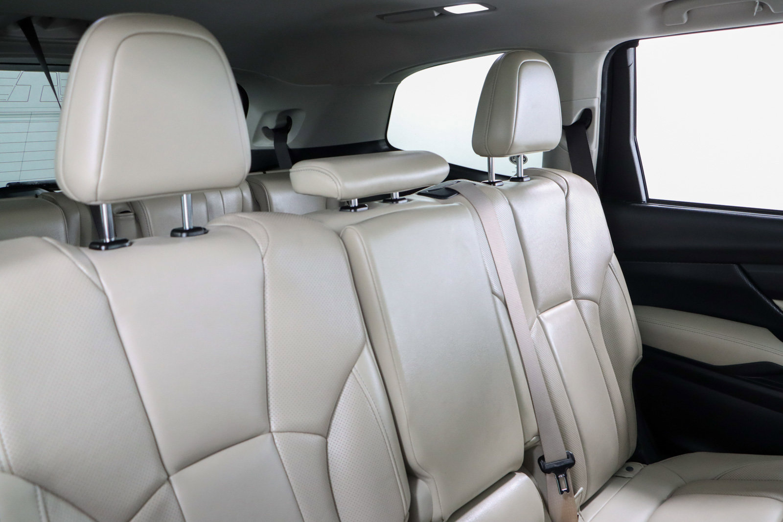 Used 2020 Subaru Ascent Limited w/ Technology Package image 29