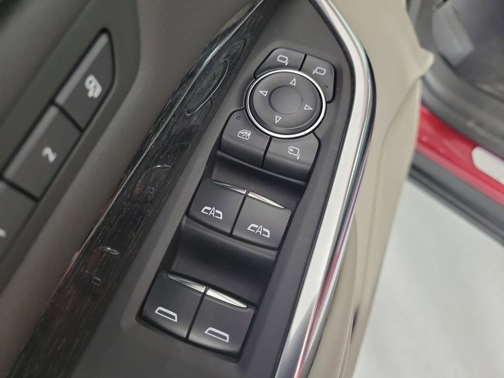 Used 2021 Cadillac XT4 Premium Luxury w/ Driver Awareness Package image 19