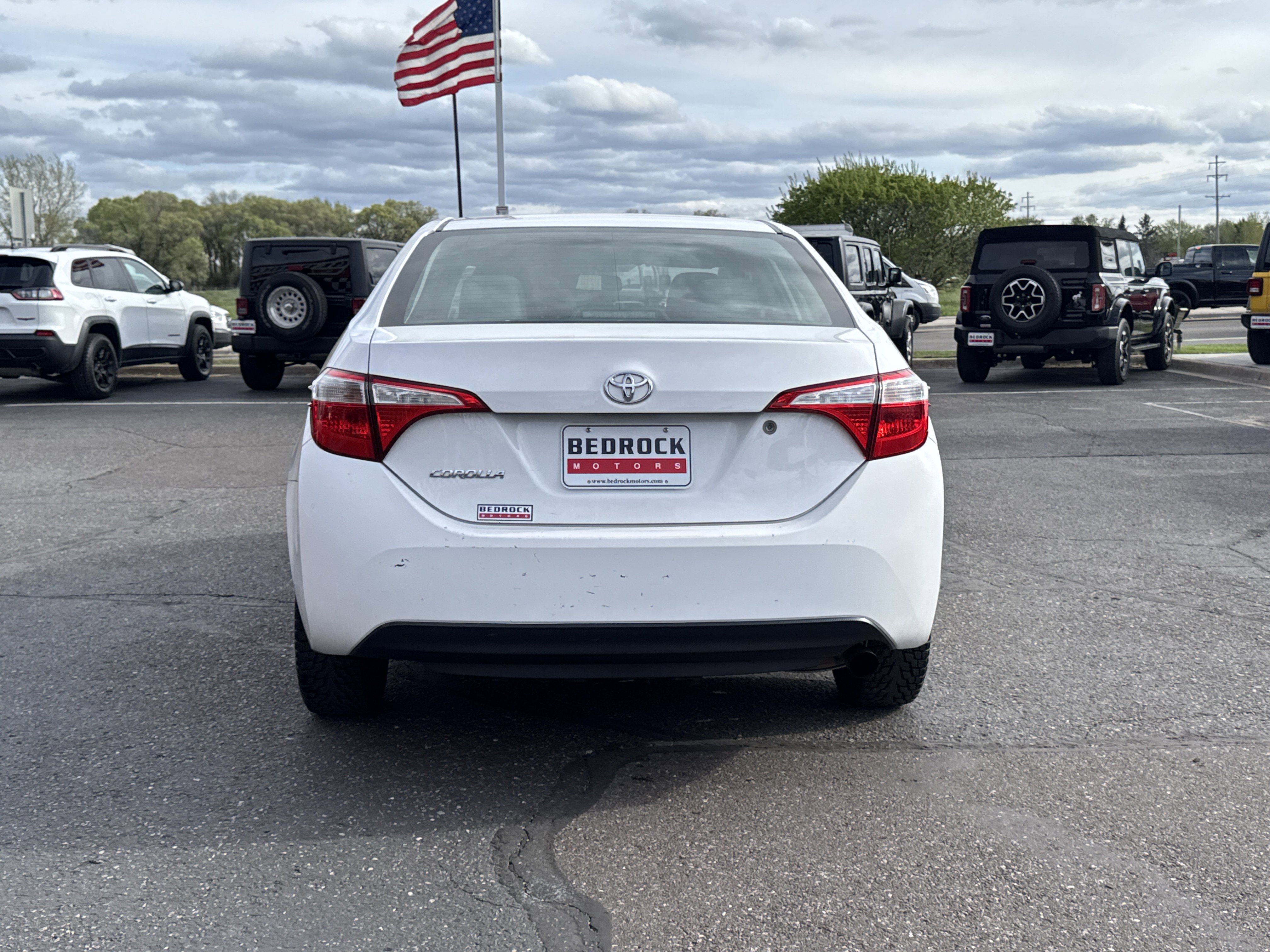 Used 2015 Toyota Corolla L FWD image 6