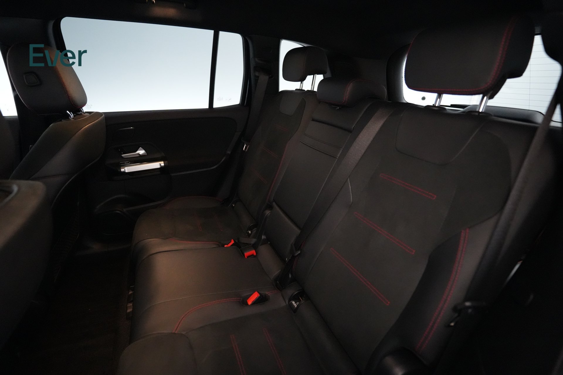 Used 2024 Mercedes-Benz EQB 250+ image 24