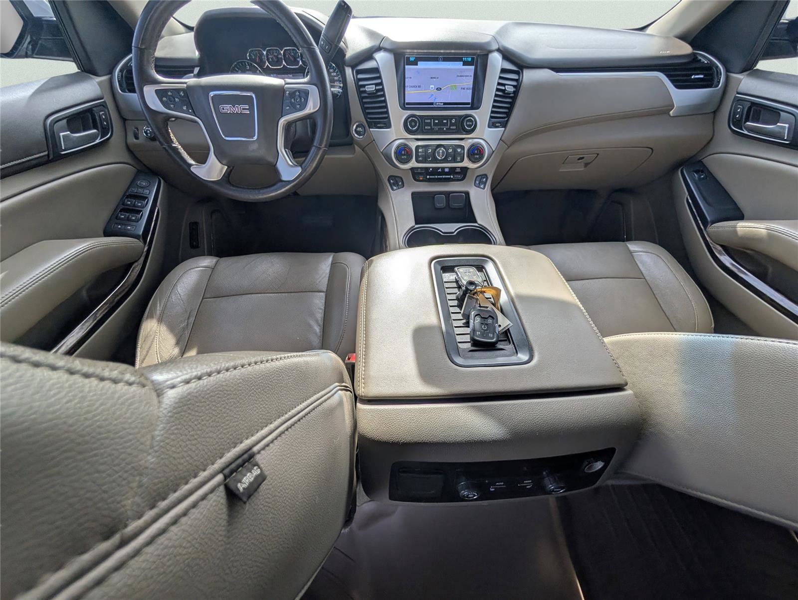 Used 2017 GMC Yukon SLT image 28