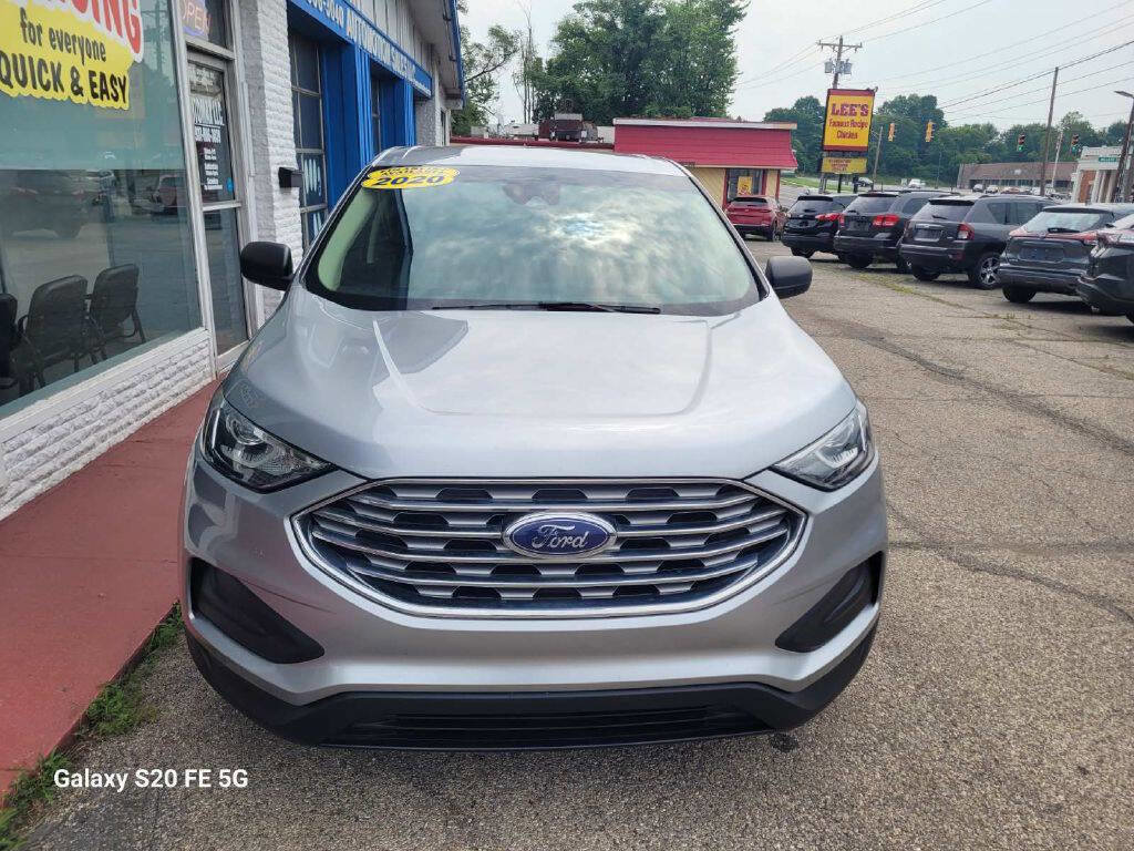 Used 2020 Ford Edge SE image 2