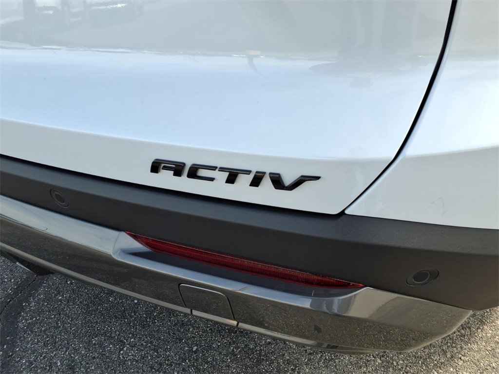 New 2026 Chevrolet Equinox ACTIV image 6