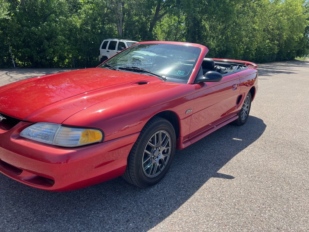 Used 1996 Ford Mustang GT RWD image 11