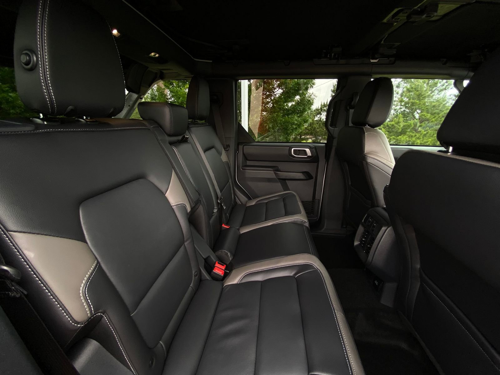 Used 2026 Ford Bronco Outer Banks AWD/4WD image 34