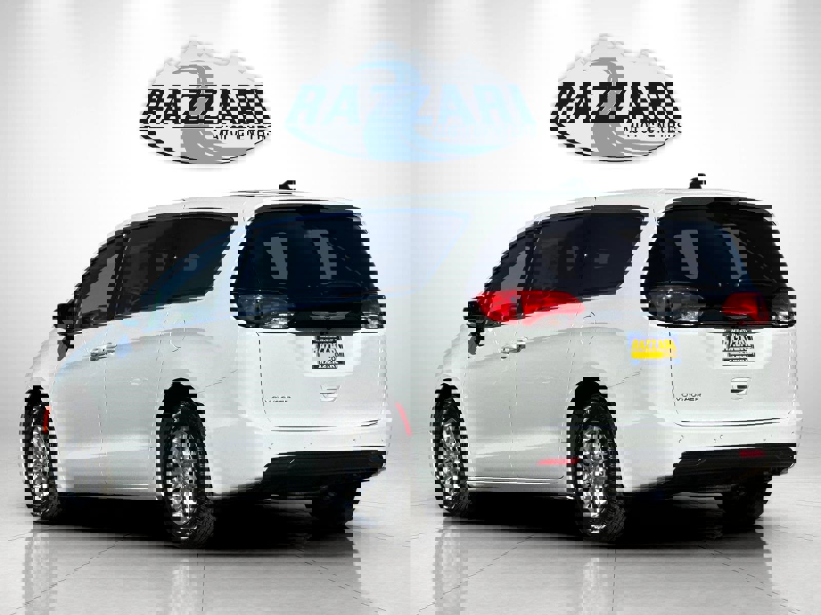 New 2025 Chrysler Voyager LX image 5
