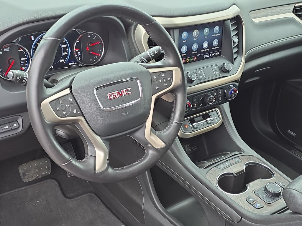 Certified 2021 GMC Acadia Denali w/ Denali Ultimate Package AWD/4WD image 18