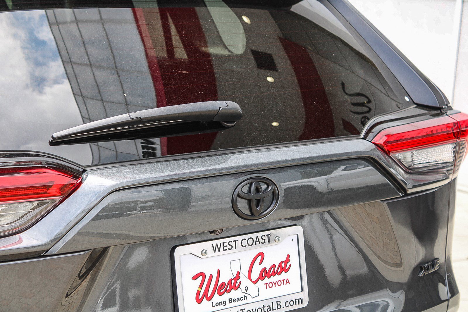 Certified 2025 Toyota RAV4 XLE Premium FWD image 11