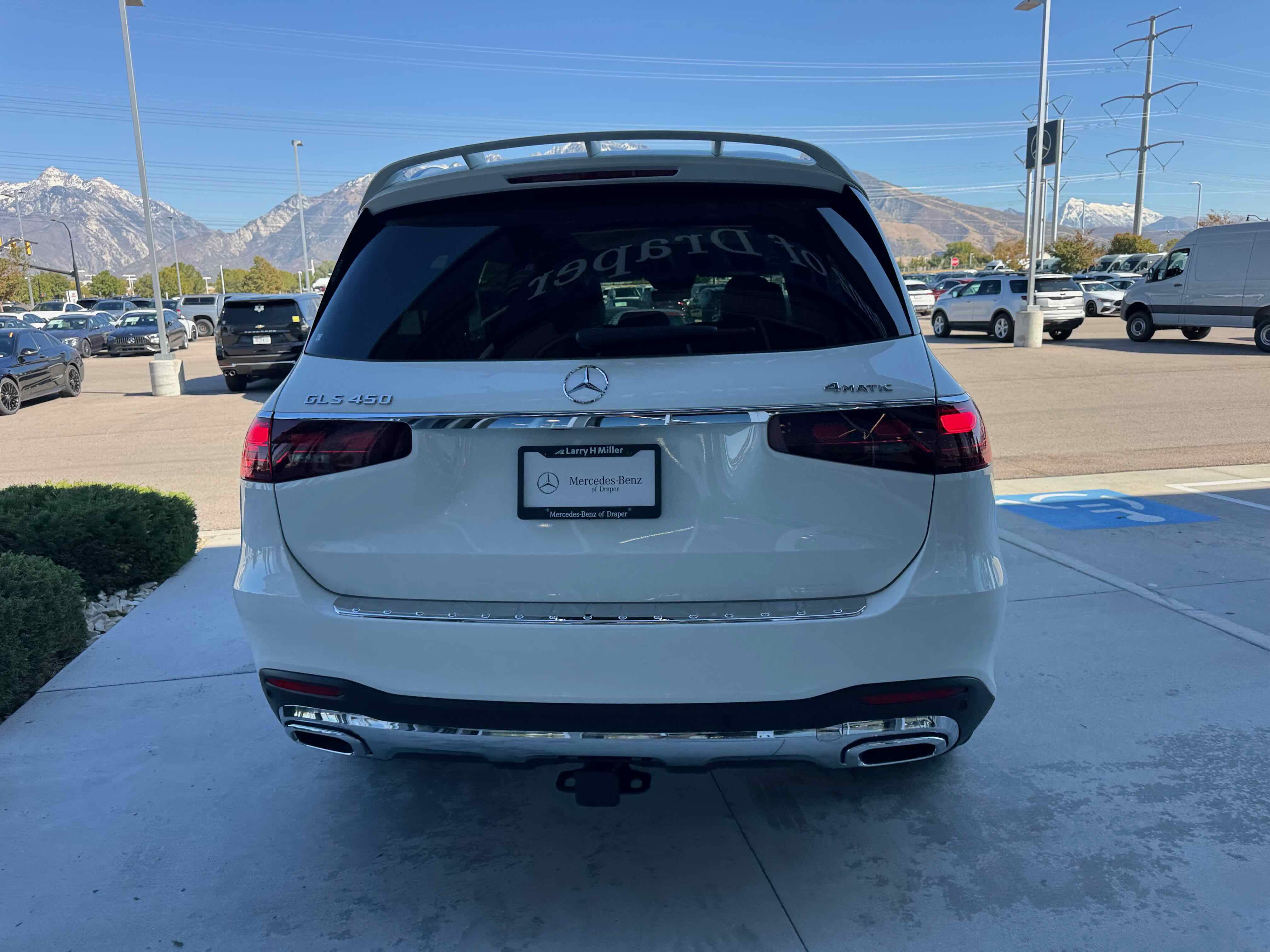 New 2026 Mercedes-Benz GLS 450 4MATIC image 6