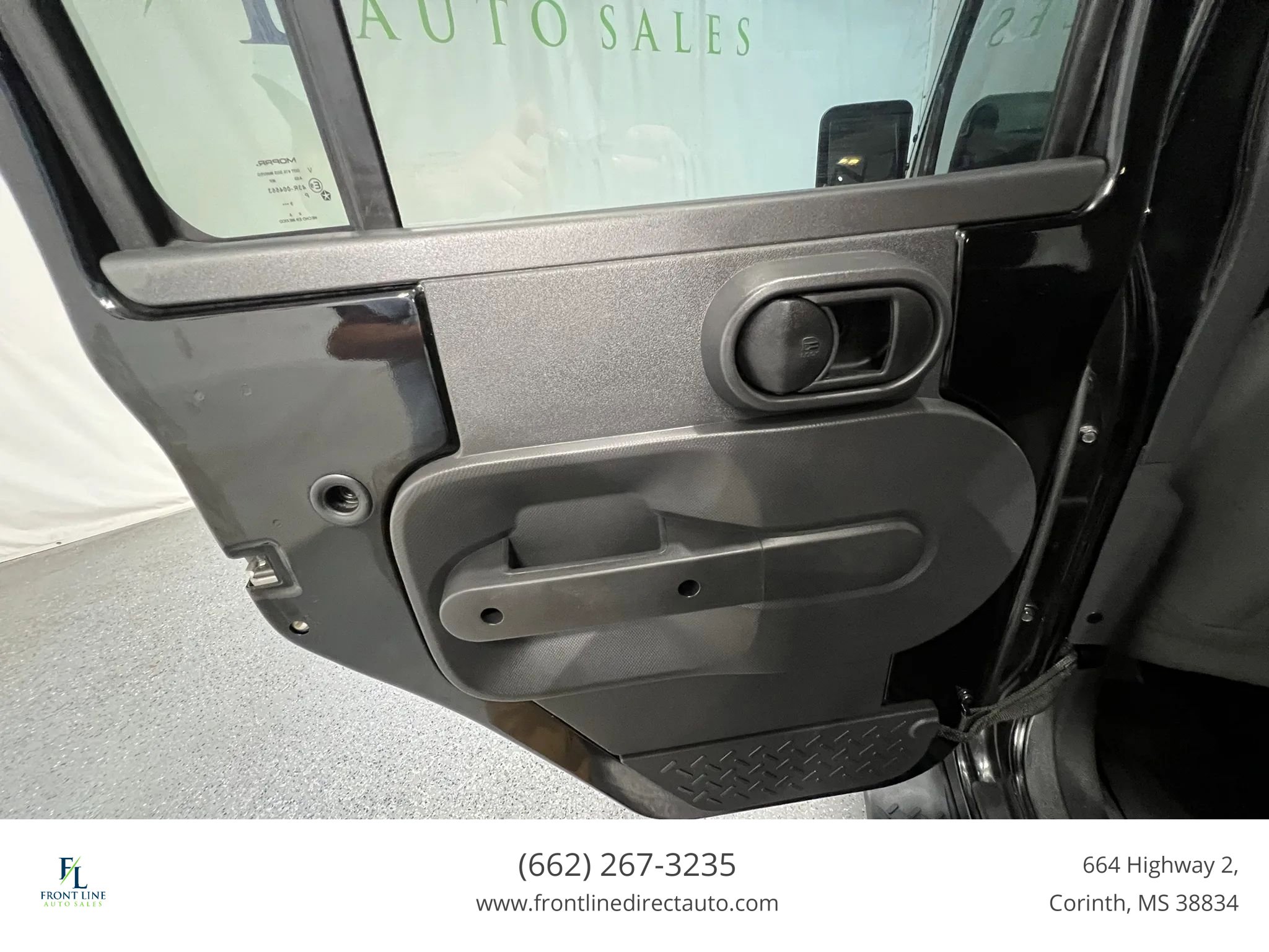 Used 2010 Jeep Wrangler Unlimited Sport RWD image 20