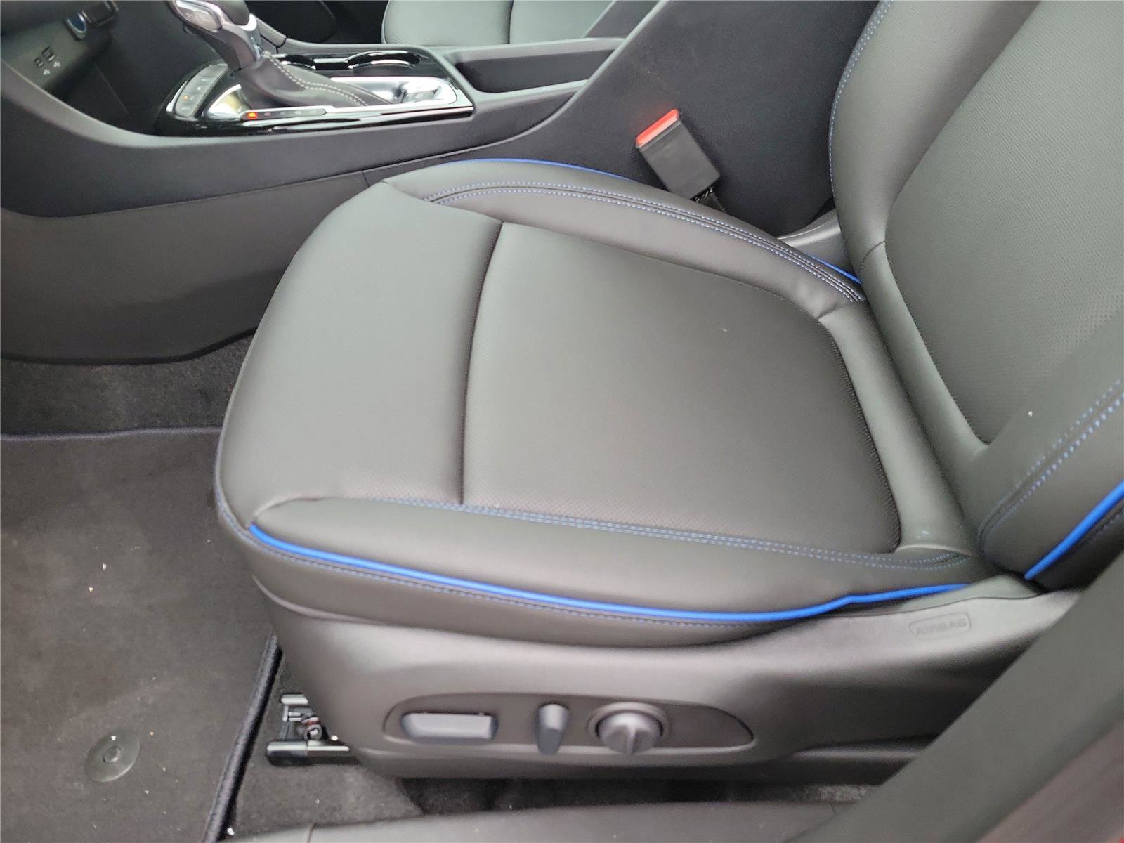 New 2026 Buick Encore GX Sport Touring w/ Comfort Package image 18