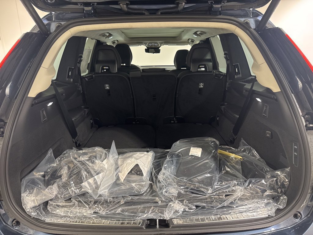 New 2026 Volvo XC90 T8 Ultra w/ Lounge Package AWD/4WD image 31