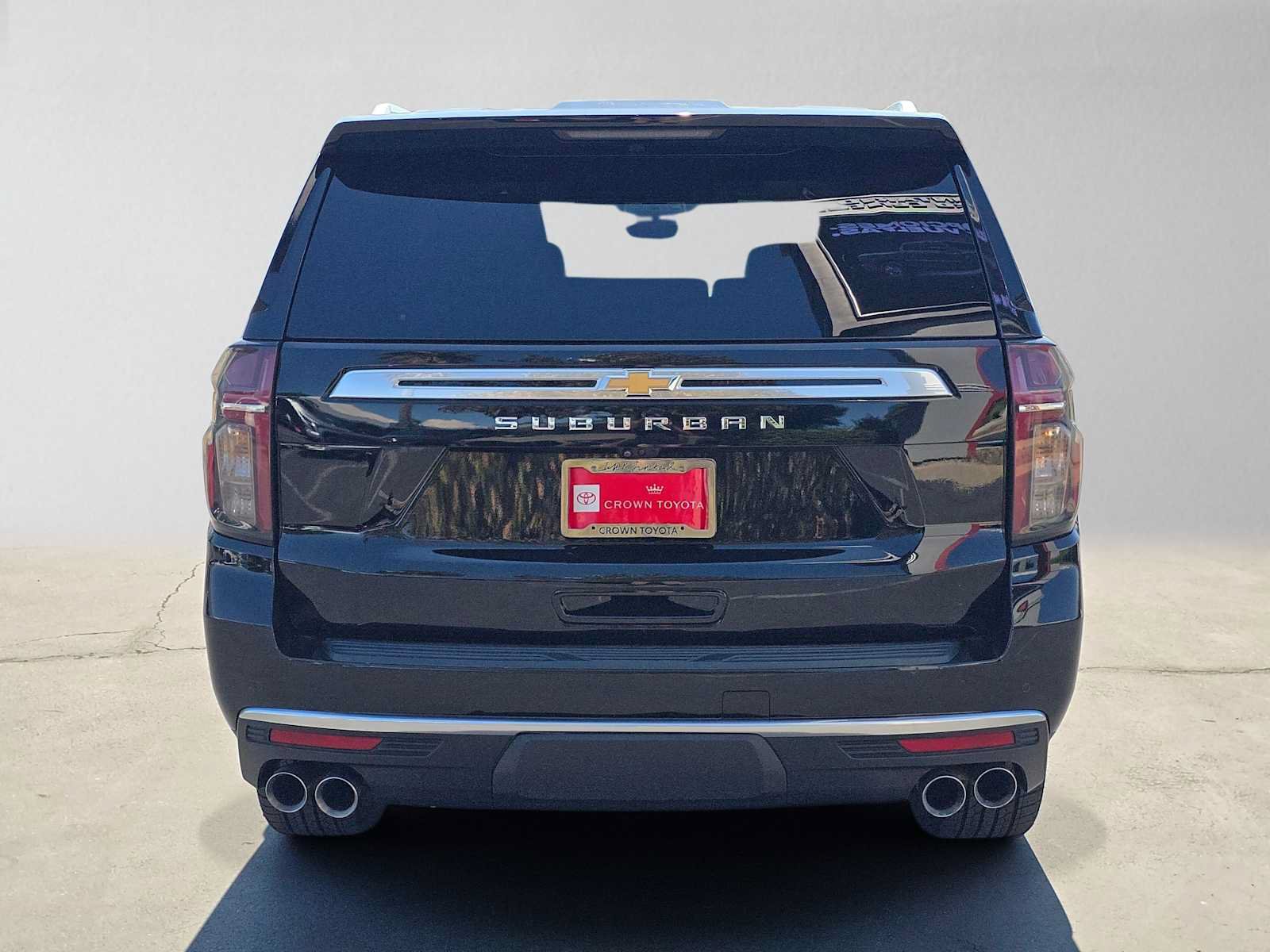 Used 2023 Chevrolet Suburban High Country w/ Max Trailering Package RWD image 4