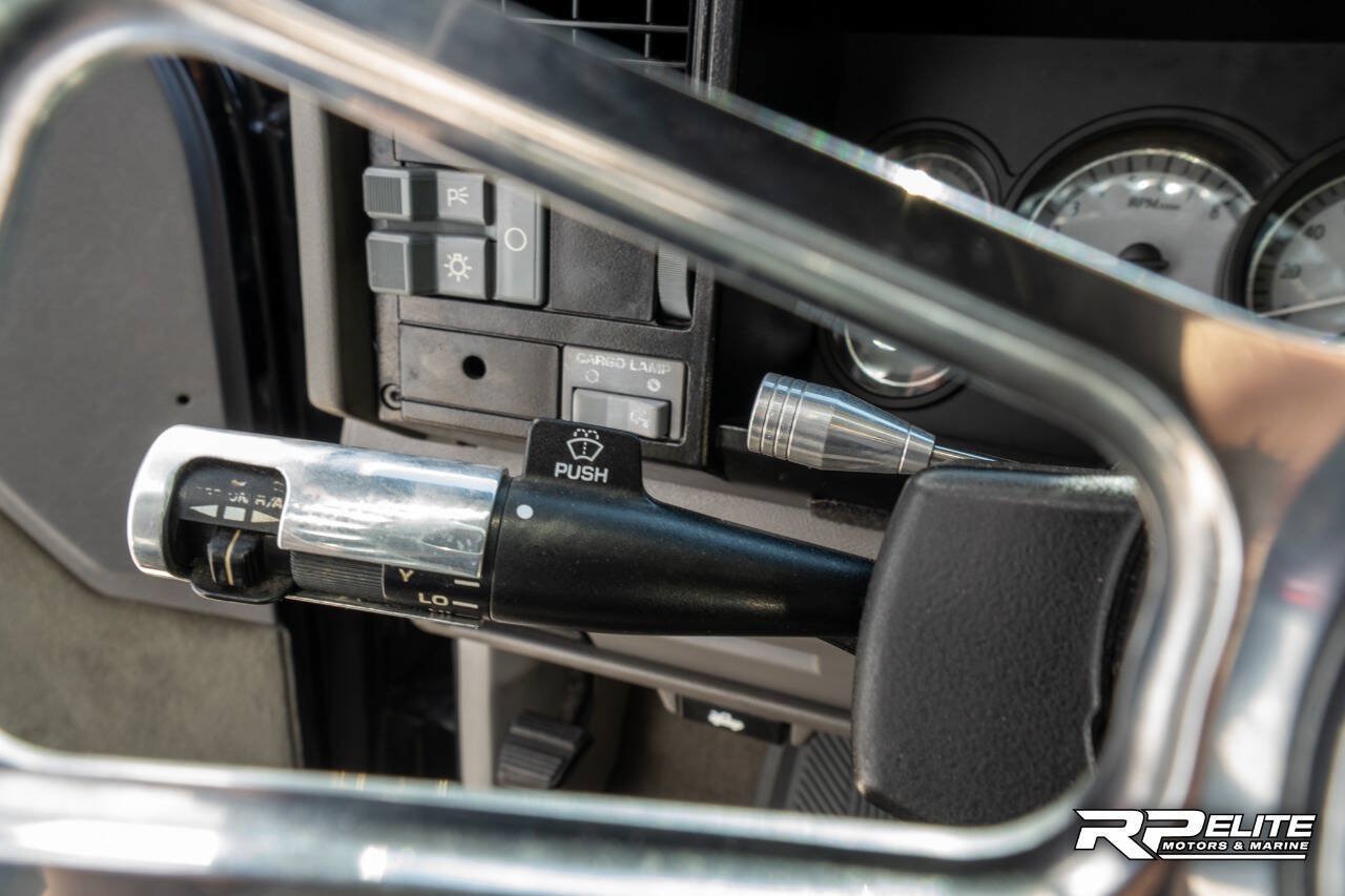Used 1994 Chevrolet Silverado 1500 2WD Regular Cab image 55