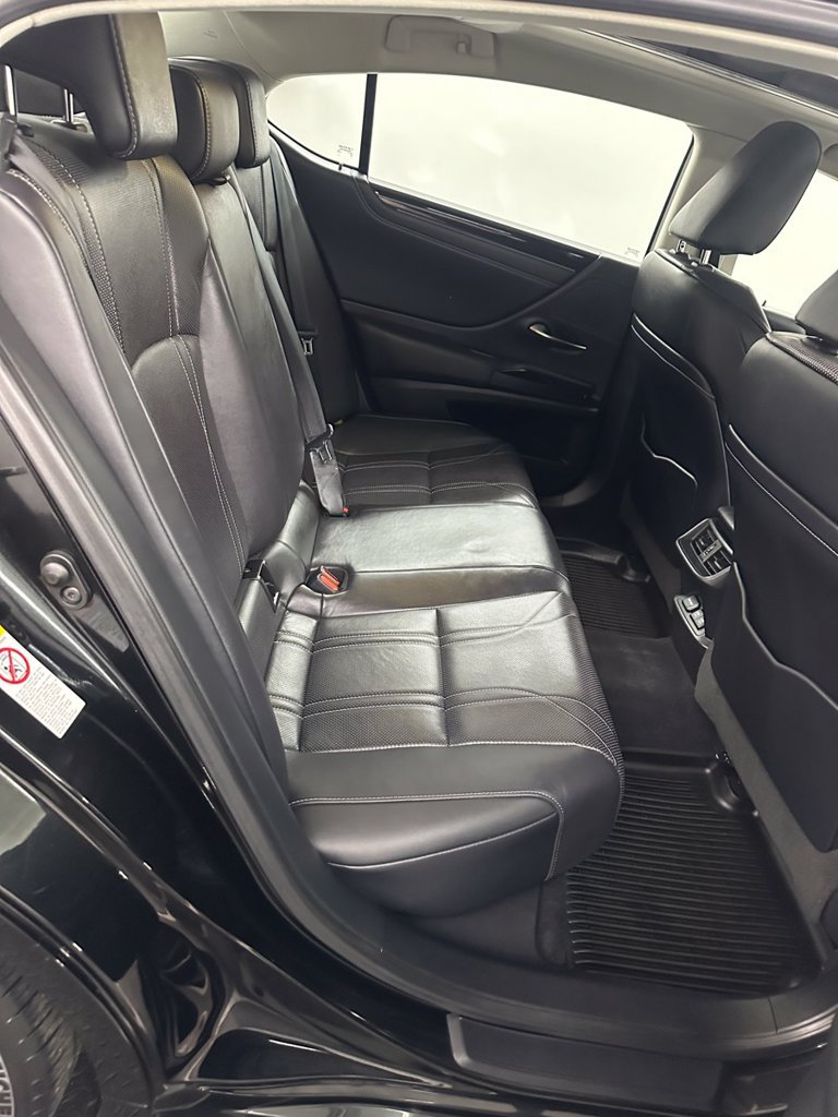 Used 2019 Lexus ES 350 w/ Accessory Package 2 FWD image 32