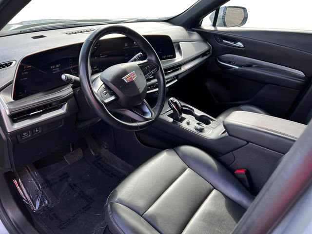 Used 2025 Cadillac XT4 Premium Luxury FWD image 12