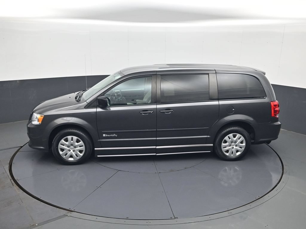 Used 2016 Dodge Grand Caravan SE w/ Quick Order Package 29E SE FWD image 22