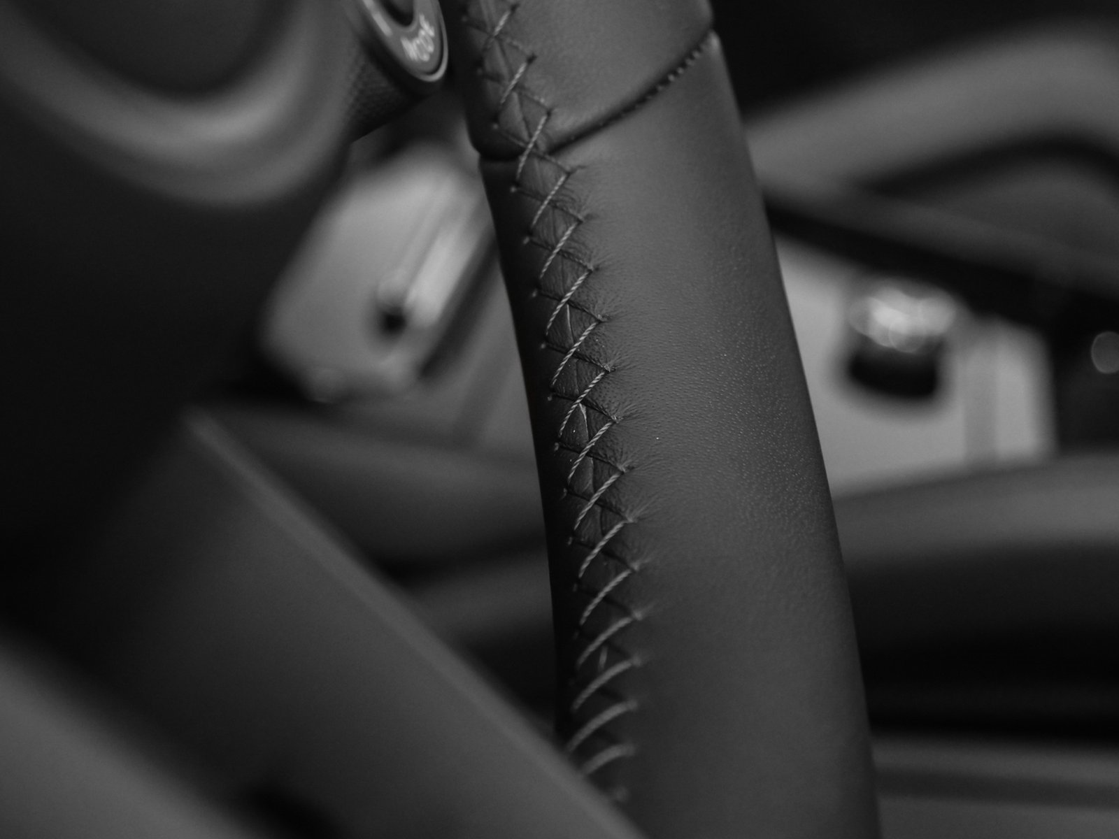 Certified 2025 Porsche Cayenne Coupe image 30