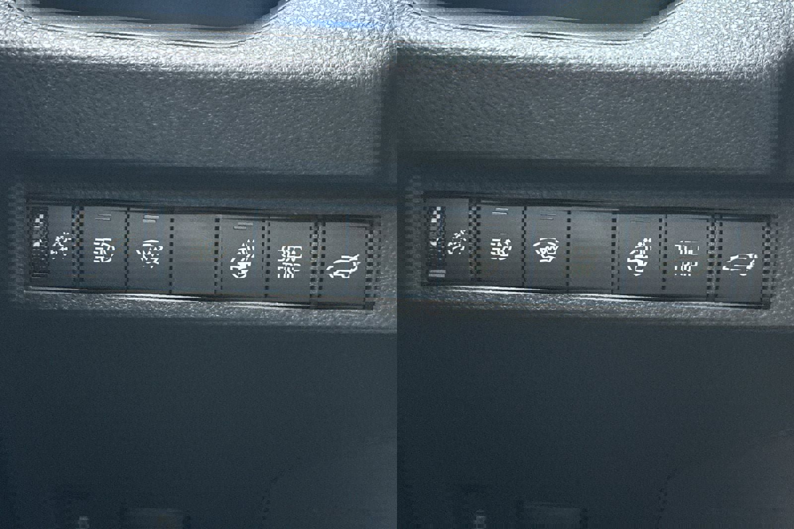 New 2025 Toyota RAV4 XSE image 31