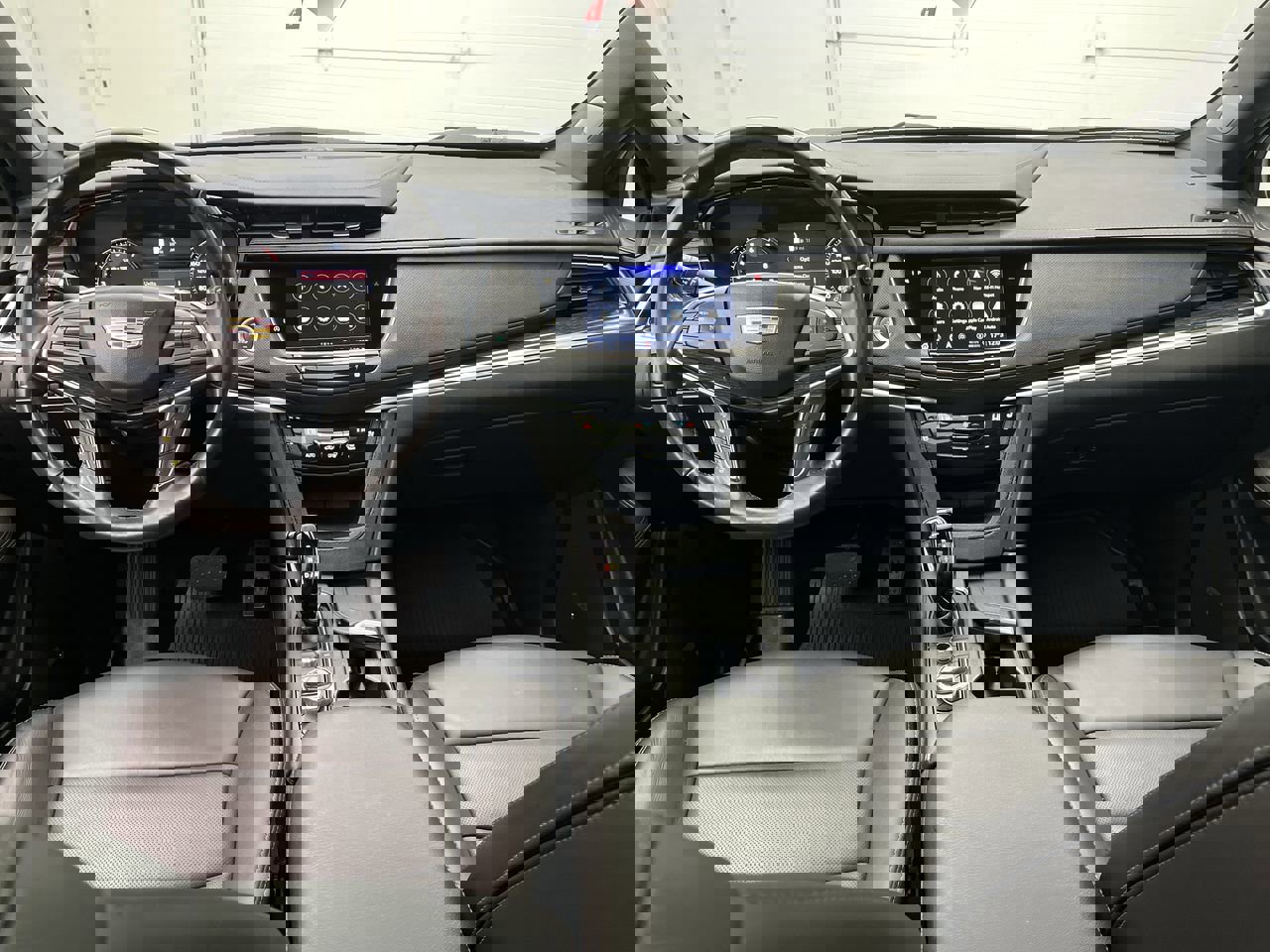 Certified 2024 Cadillac XT5 Premium Luxury image 4