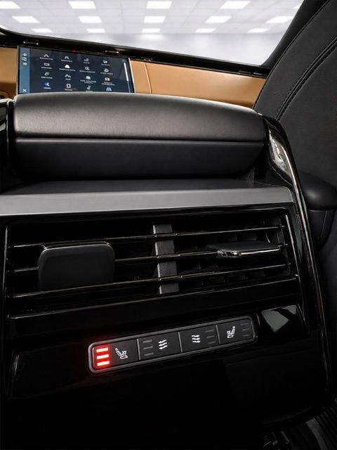 Used 2025 Land Rover Range Rover Sport Dynamic SE AWD/4WD image 46