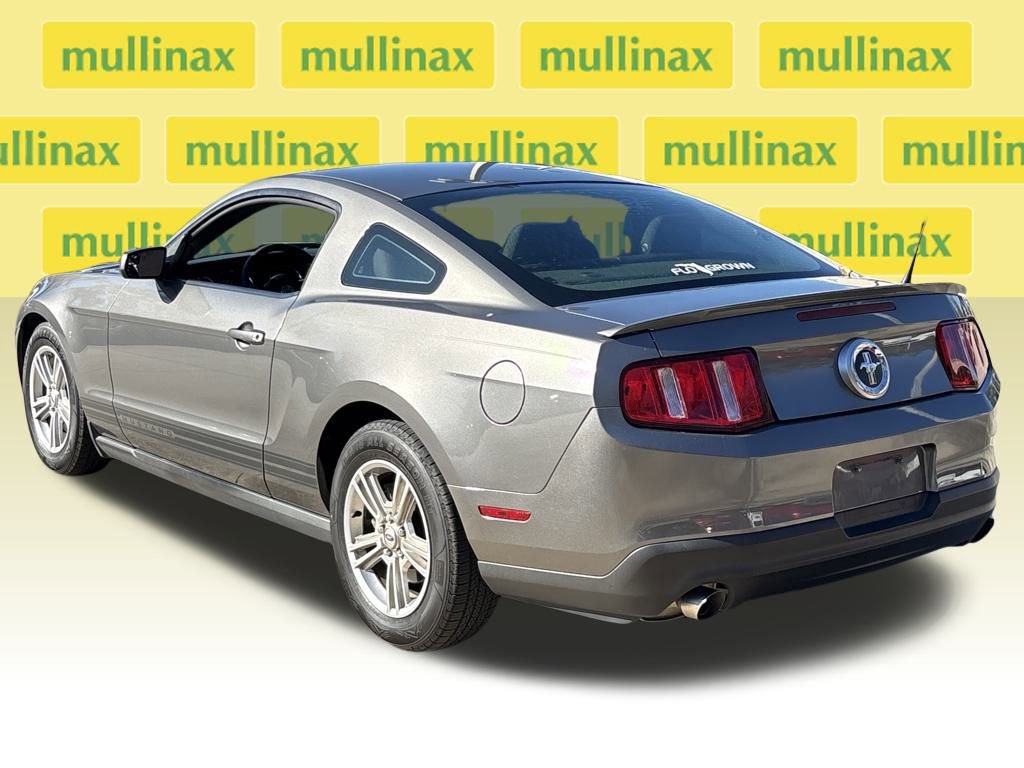 Used 2011 Ford Mustang Coupe w/ 101A Rapid Spec Order Code image 9