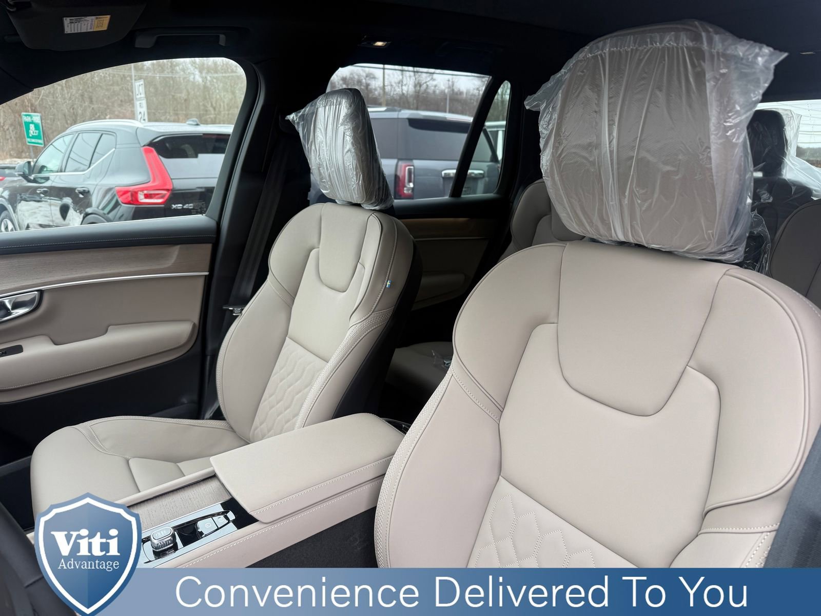 New 2026 Volvo XC90 B6 Plus w/ Protection Package Premier image 13