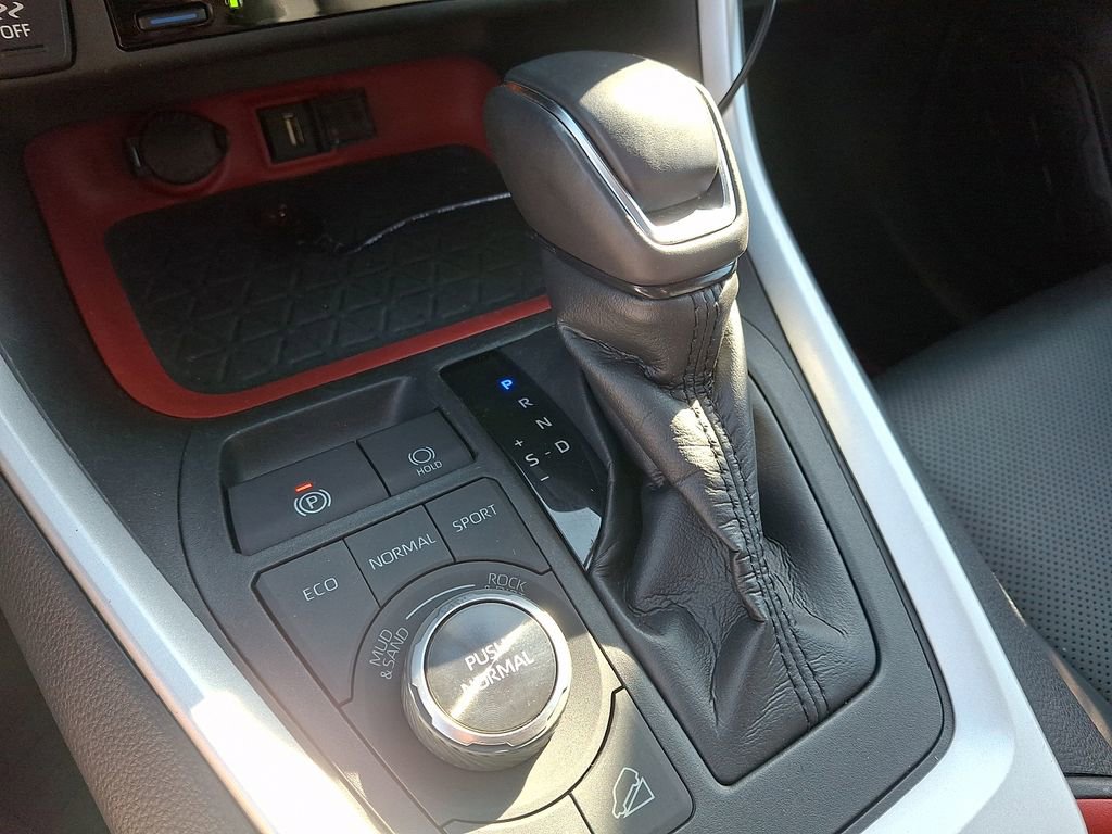 Used 2020 Toyota RAV4 TRD Off-Road w/ TRD Off-Road Weather Package image 15