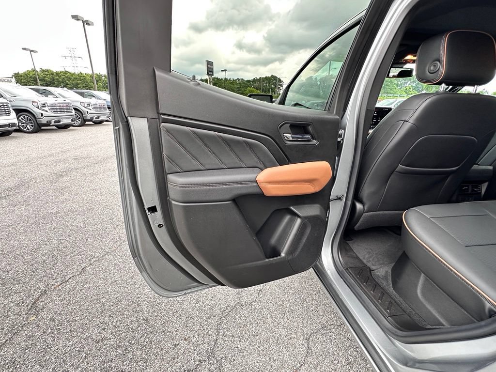 Used 2024 GMC Canyon AT4 w/ AT4 Premium Package AWD/4WD image 25