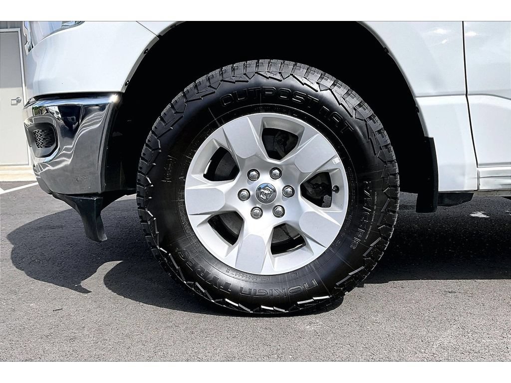 Used 2022 RAM 1500 Tradesman w/ SXT Appearance Group AWD/4WD image 9