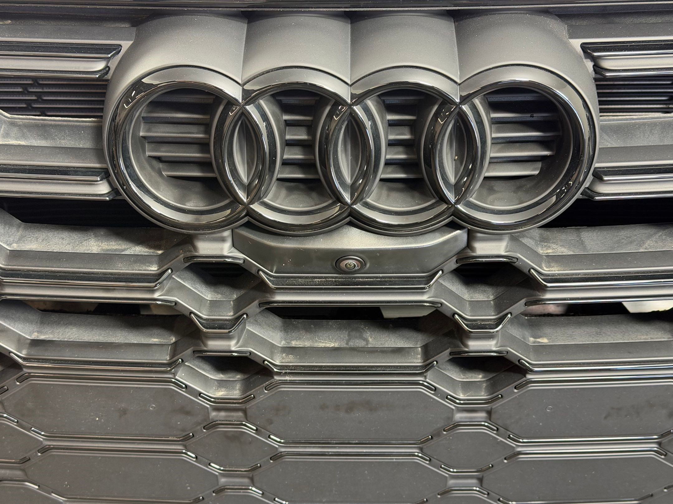Certified 2025 Audi Q5 e Premium Plus w/ Premium Plus Package AWD/4WD image 22