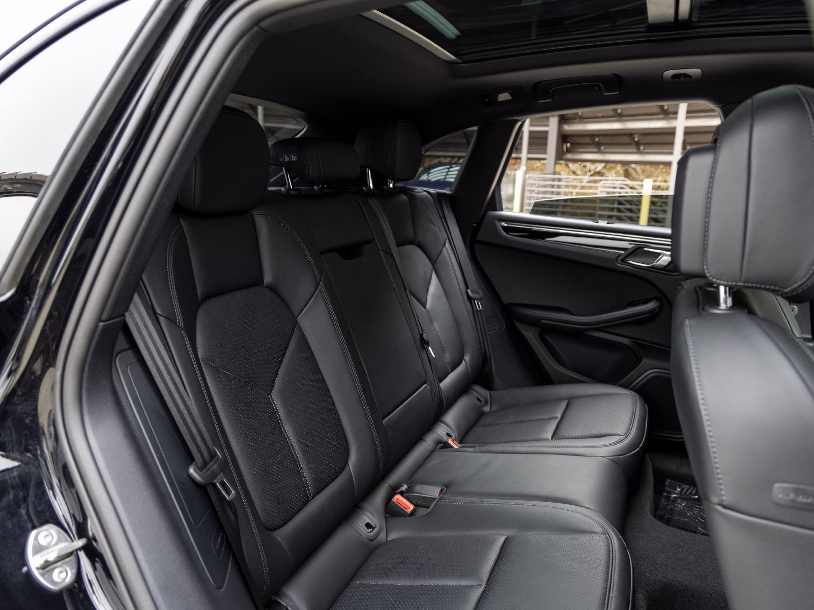 Used 2026 Porsche Macan AWD/4WD image 53