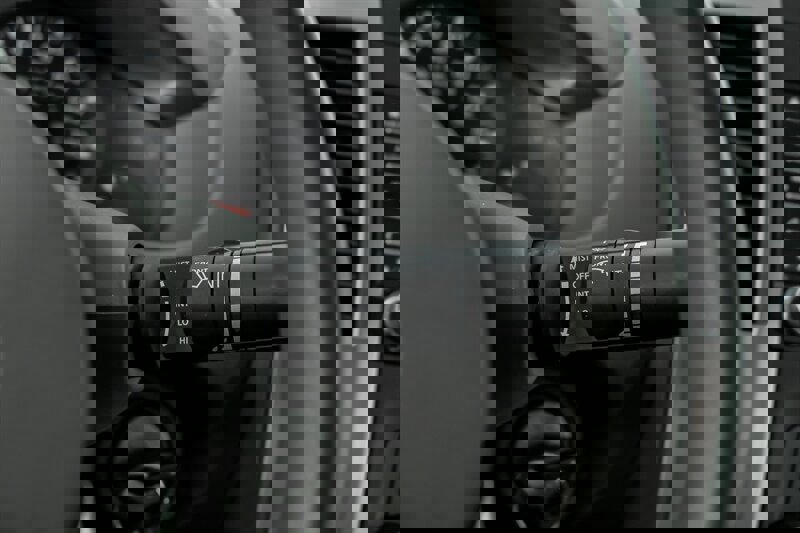 Used 2019 Nissan Frontier SV image 22