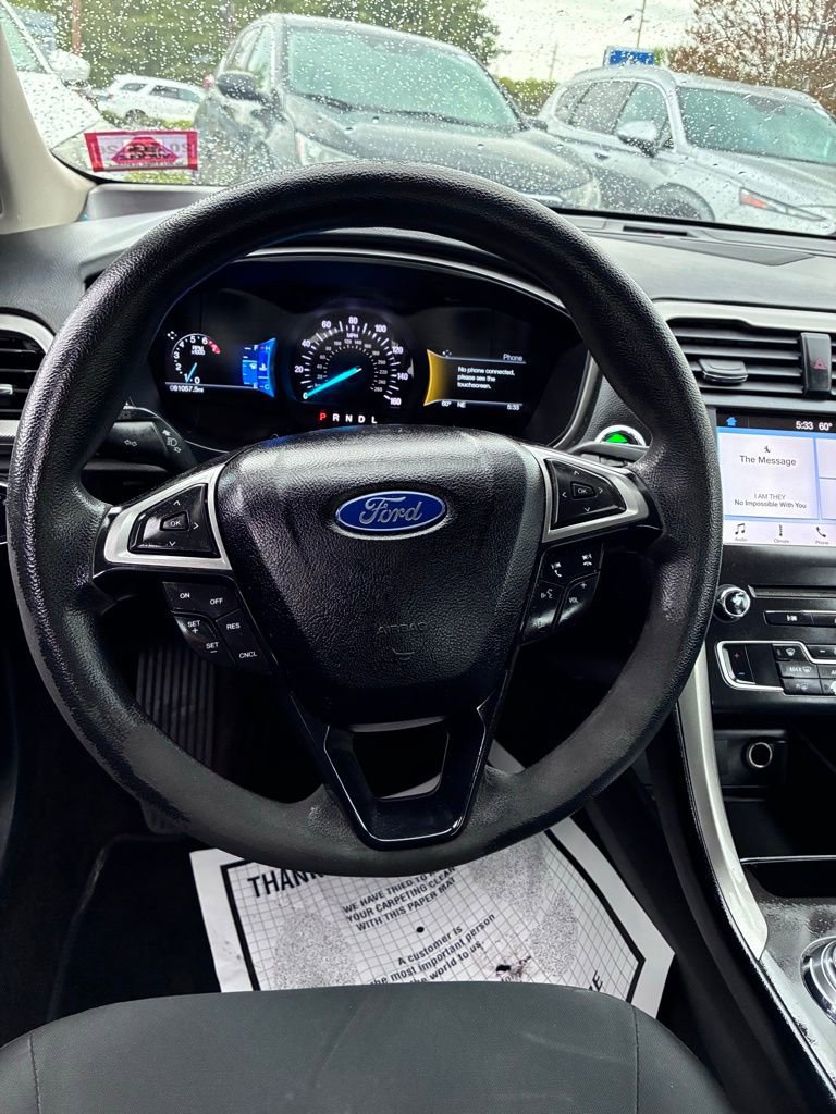 Used 2018 Ford Fusion SE w/ Fusion SE Technology Package FWD image 25