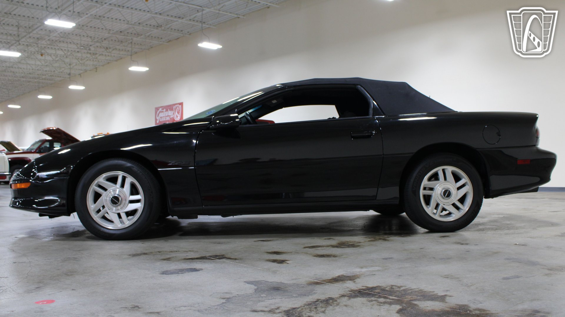 Used 1995 Chevrolet Camaro Z28 RWD image 29