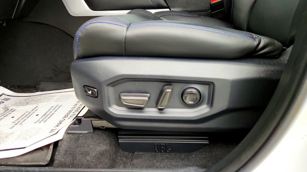 Used 2025 Toyota Tundra Platinum AWD/4WD image 12