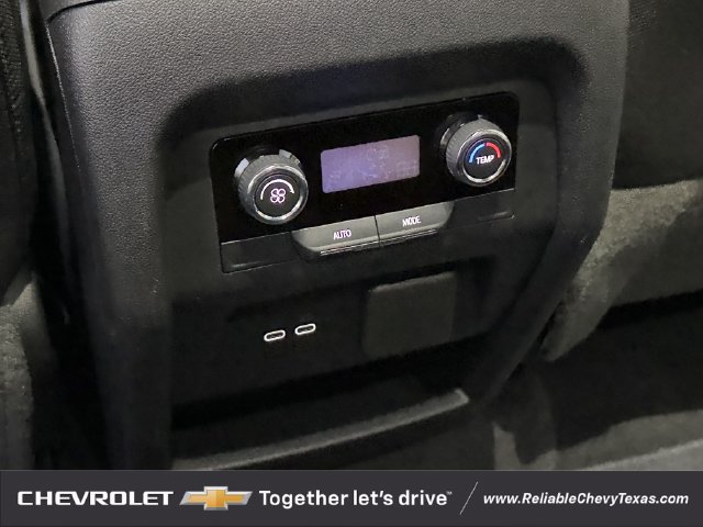 Used 2026 Chevrolet Traverse LT w/ Driver Confidence Package FWD image 33