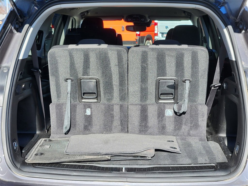 Used 2023 Jeep Grand Cherokee L Laredo image 12