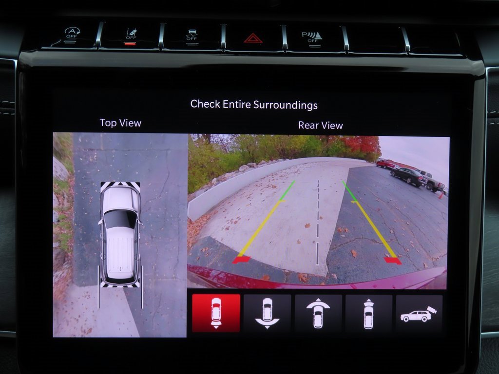 New 2025 Jeep Grand Cherokee Limited w/ Luxury Tech Group II image 9