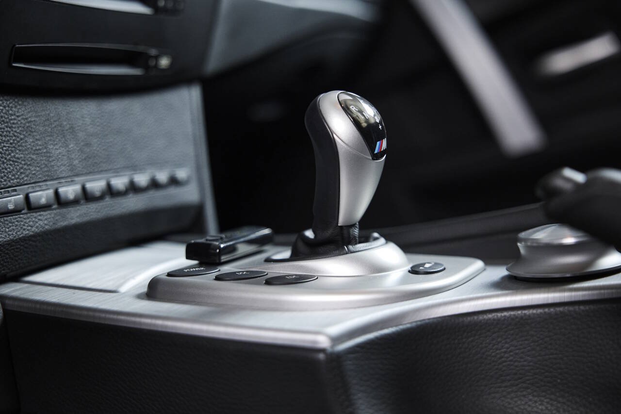 Used 2006 BMW M5 RWD image 68