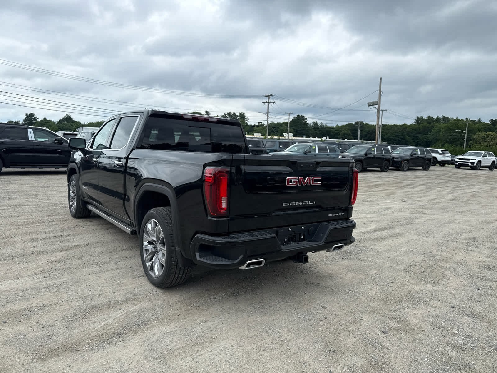New 2026 GMC Sierra 1500 Denali w/ Denali Reserve Package AWD/4WD image 3