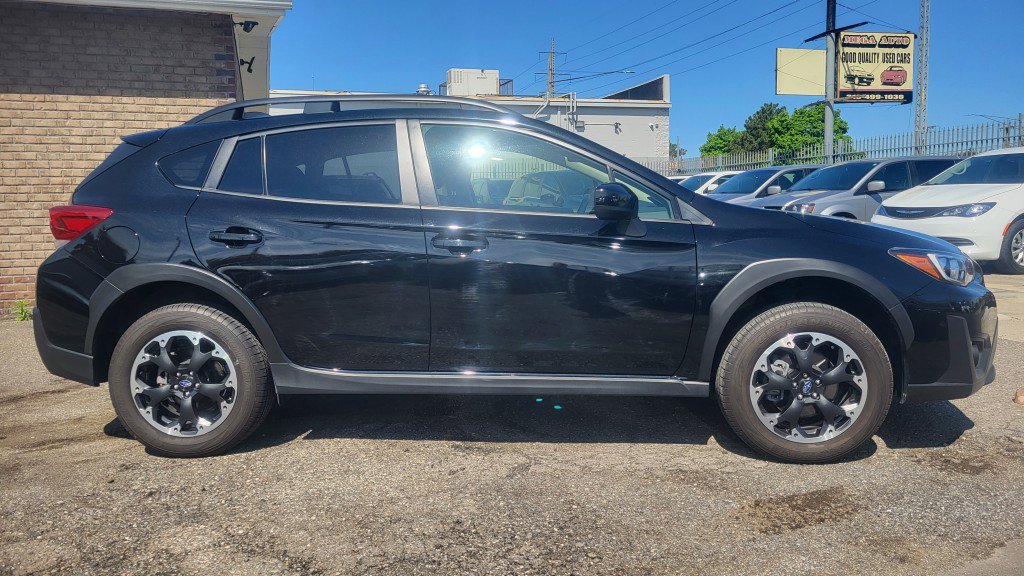 Used 2023 Subaru Crosstrek 2.0i Premium image 7