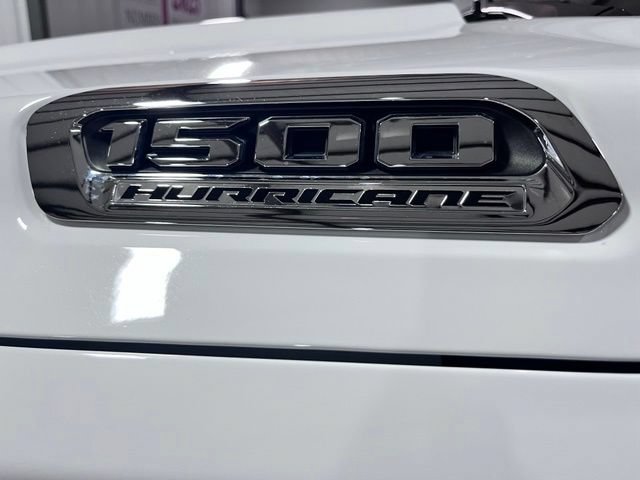 Used 2026 RAM 1500 Laramie AWD/4WD image 32