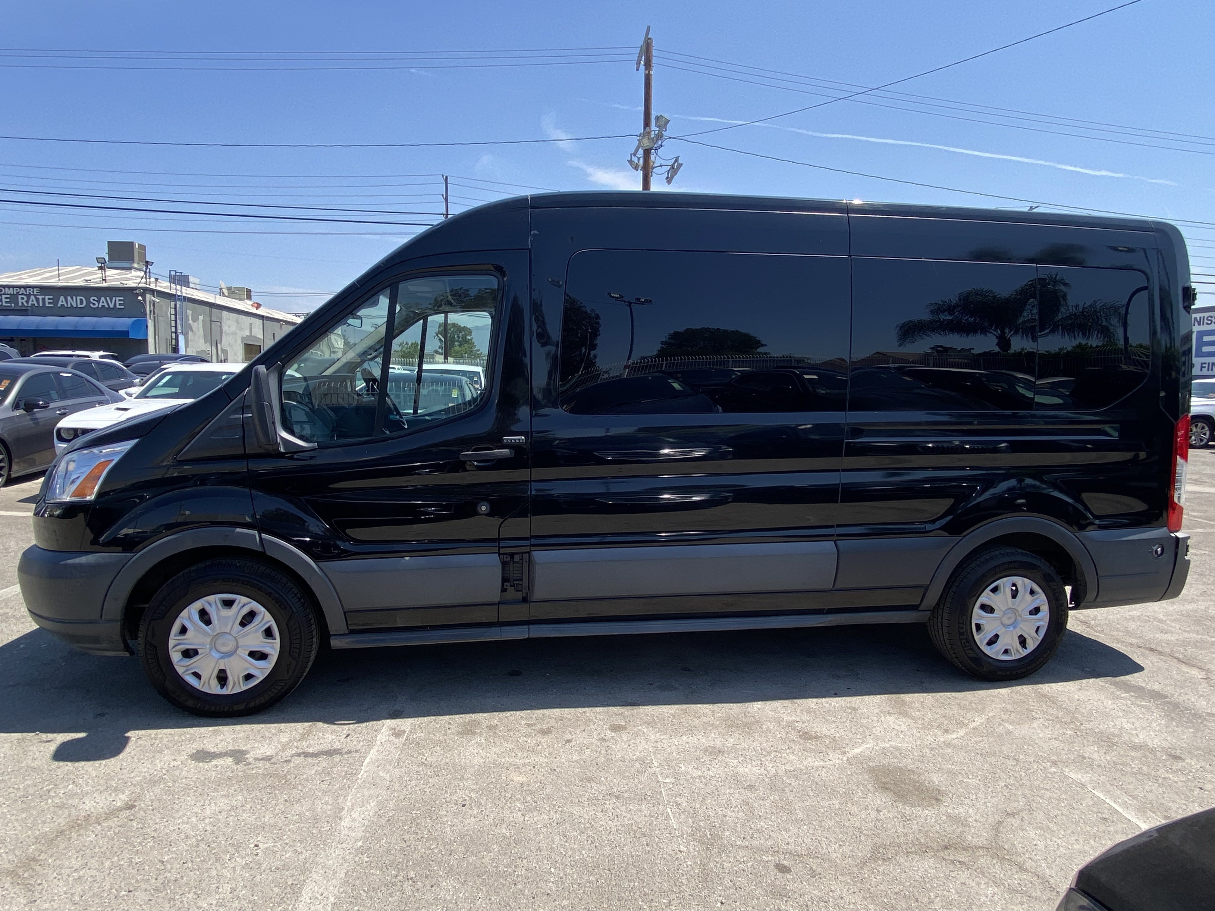 Used 2018 Ford Transit 350 XLT RWD image 12