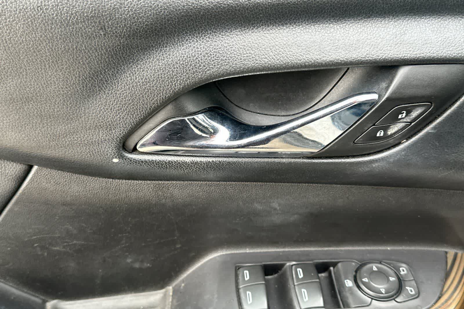 Used 2018 GMC Acadia SLE FWD image 15