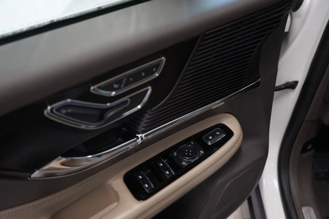 Used 2022 Lincoln Corsair AWD w/ Equipment Group 101A image 20