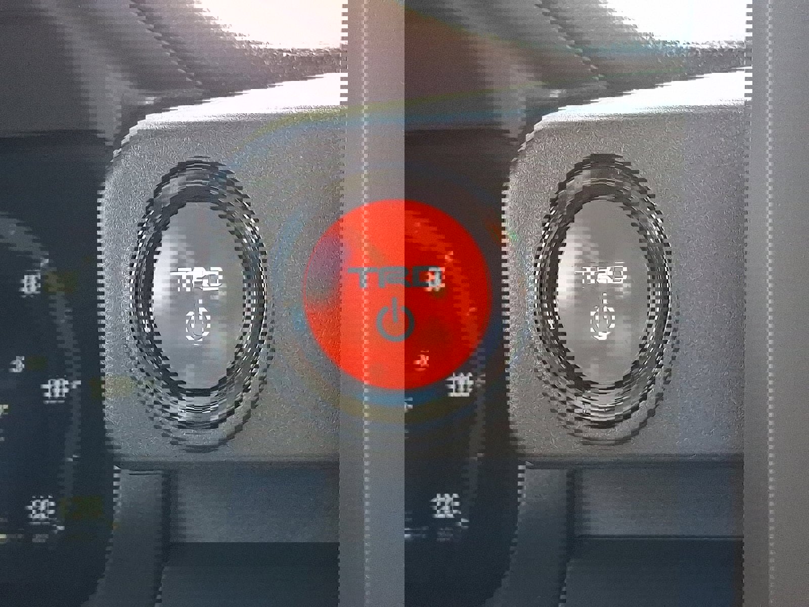 Used 2025 Toyota Tacoma TRD Off-Road image 22