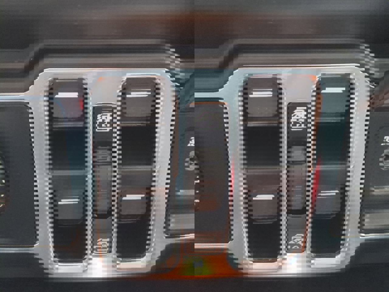 Certified 2021 Jeep Gladiator Sport image 23