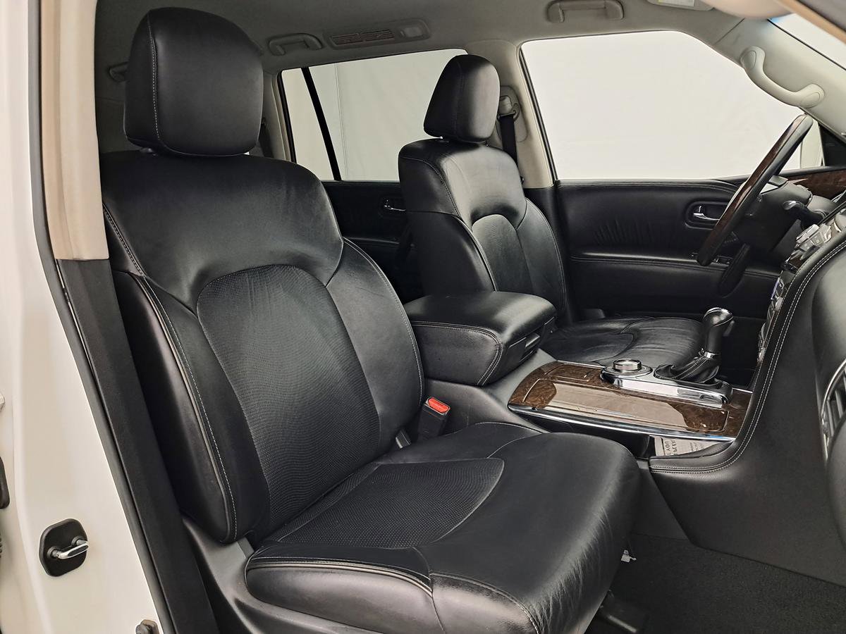 Used 2017 INFINITI QX80 4WD w/ Driver Assistance Package image 30
